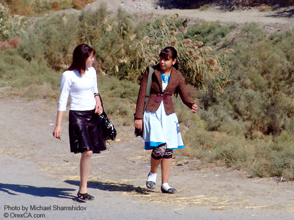 Bukhara girls