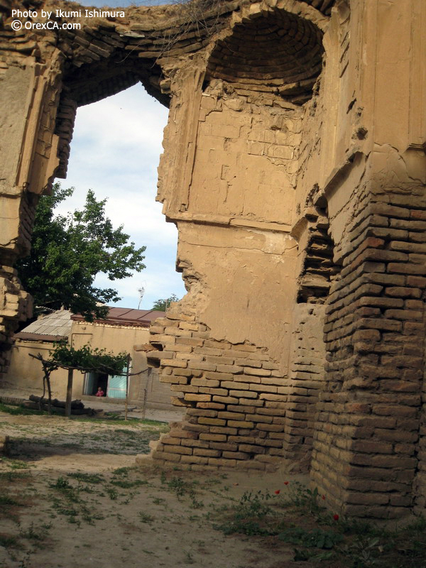 Ishrat-Khana Mausoleum