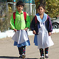 Schoolgirl s in Bukhara