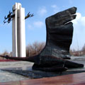 Shadoof monument — �������� "�������"