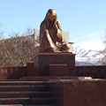 Monument "Grieving Mother" — �������� "��������� ����"