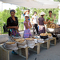 Fresh bread — www.geocities.jp/uzbekfriends/index.html