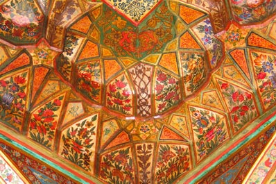 Росписи во дворце Шекинских ханов