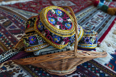 Азербайджанская национальная вышивка
