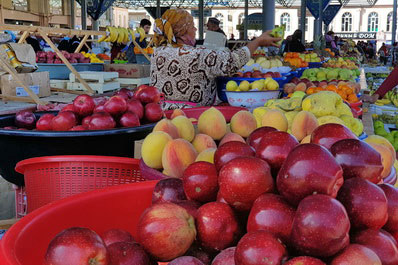 Uzbek Fruits