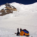 Karl Marks peak — View of Karl Marks peak from Camp# 3 (5500 m) on Nishgar glacier
3 (5500 ) Karl Marks peak — View of Karl Marks peak from Camp# 3 (5500 m) on Nishgar glacier
3 (5500 )