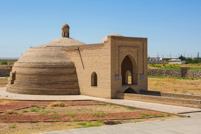 Sardoba Malik near Navoi, Uzbekistan