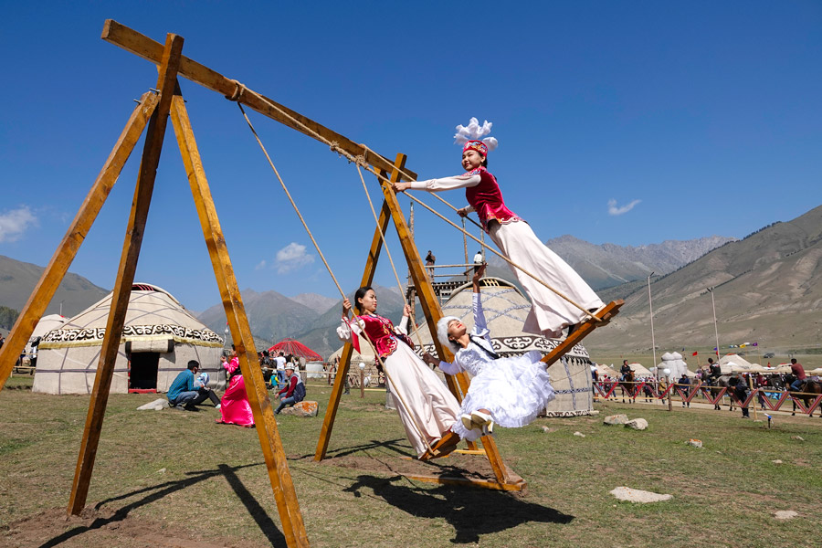 Kyrgyzstan Travel Guide