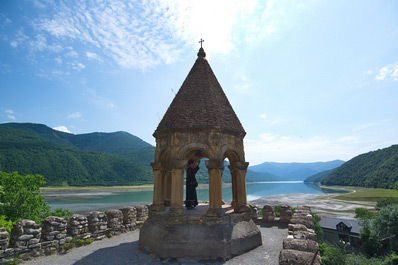 Крепость Ананури, Грузия