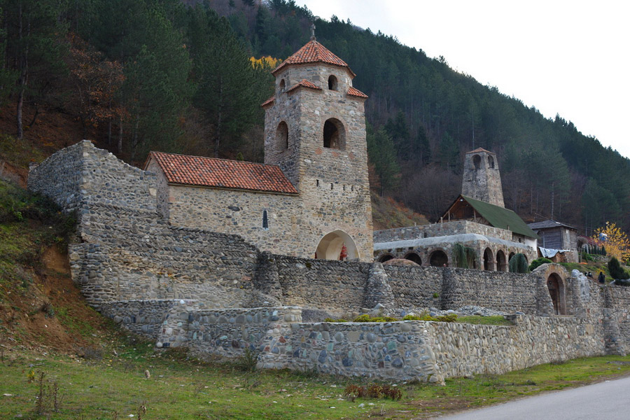 Монастырь Кинцвиси, Грузия