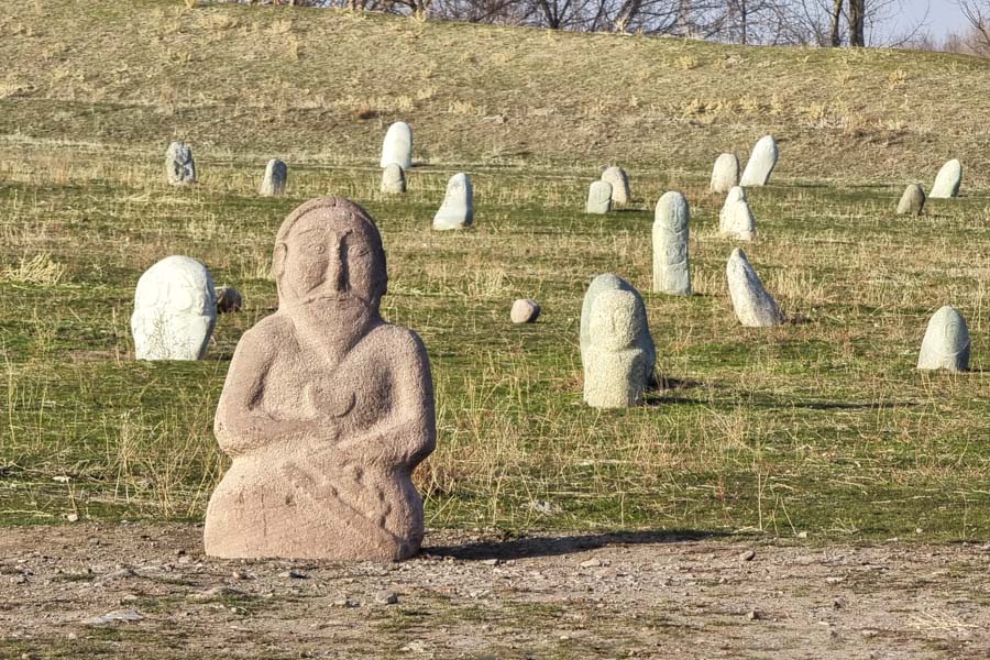 Исторические и архитектурные памятники Кыргызстана