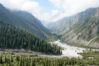 Ala-Archa Canyon Day Trek