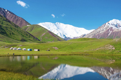 Tulpar-Kul Lake