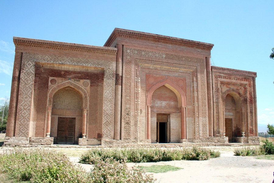 Узгенский археолого-архитектурный музейный комплекс