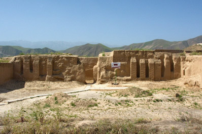 Explore Turkmenistan Tour
