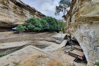 Holy spring Omonkhona, Boysun