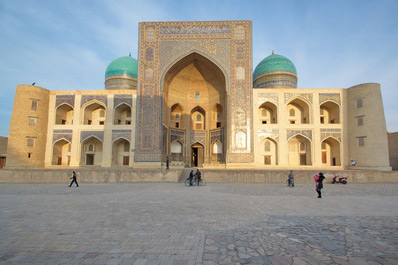 Miri Arab Madrasah, Bukhara