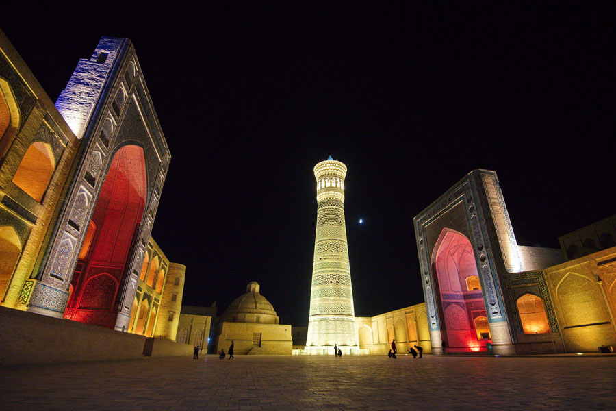 Poi-Kalyan ensemble, Bukhara