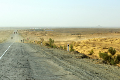 Осенняя дорога в Нукус, Каракалпакстан