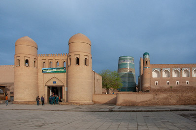 Ata-Darvoza Gate, Khiva