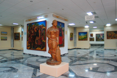 Exhibits of the Savitsky Museum