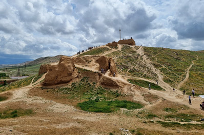 Ruins of Nur Fortress, Nurata