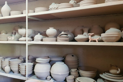 Traditional ceramics of Rishtan, Workshop of Rustam Usmanov, Uzbekistan