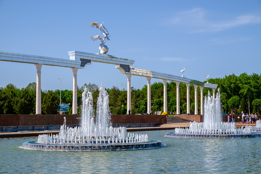 Monuments of Mustakillik Square, Tashkent