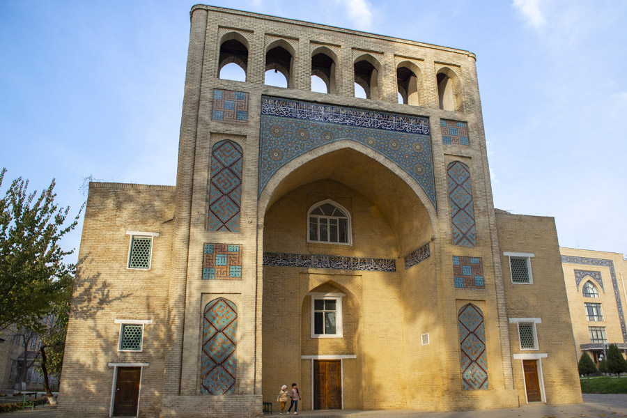 Yunus-Khan Mausoleum, Tashkent