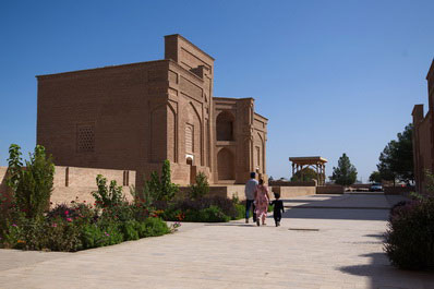 Mausoleum Sultan Saodat, Termez