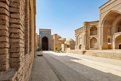 Комплекс Султан Саодат, Термез