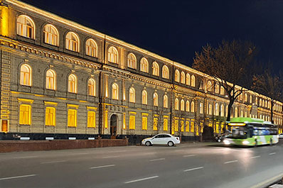Улицы вечернего Ташкента