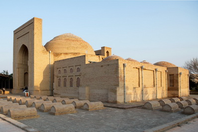 Complex of Khakimi Termezi