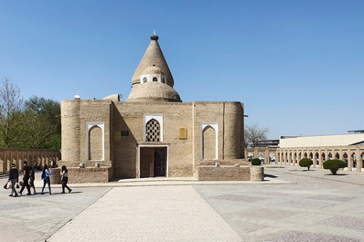 Chashma Ayub Mausoleum