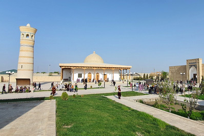 Tomb of Khoja Muhammad Orif Ar-Revgariy