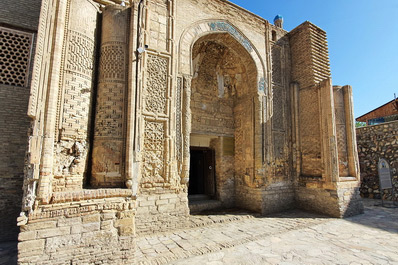 Magoki-Attori Mosque